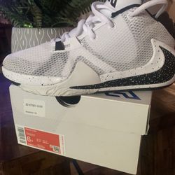Nikes 