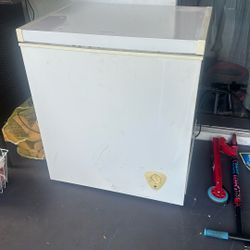 Frigidaire Freezer