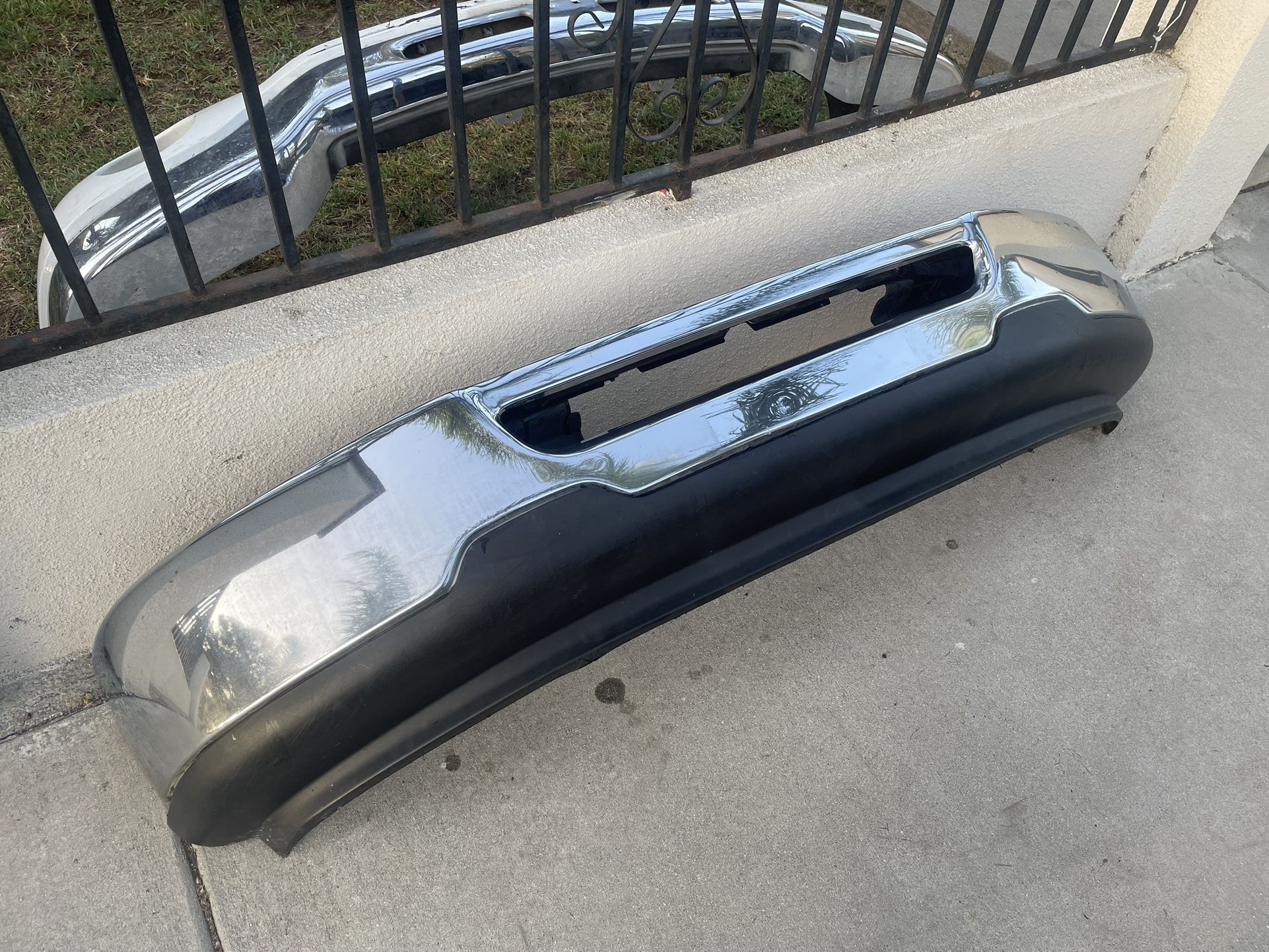 Ford F250 Front Bumper