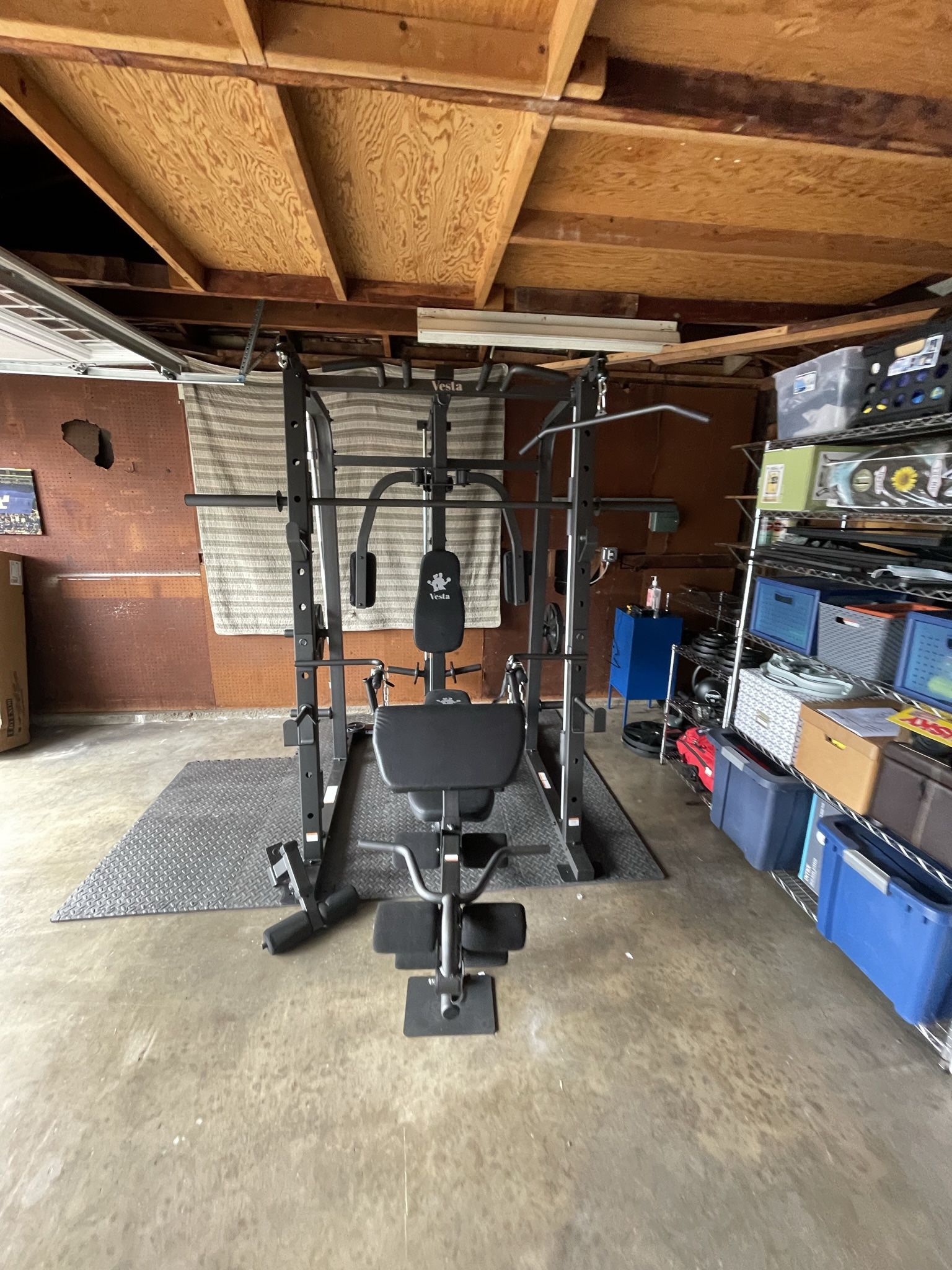 Vesta Fitness Smith Machine 1001 w/Bench Attachment | 230lb Bumpers Olympic Weights | 7ft Olympic Bar | Fitness | Gym Equipment | FREE DELIVERY 🚚