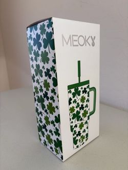 * GIFT BOXED!  Meoky Metal 40 oz tumbler with Handle Shamrocks pattern!