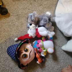 stuffed animals 