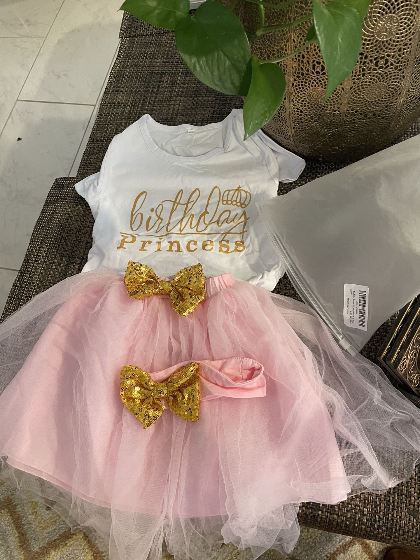 Size 3-4Toddler Birthday Outfit 