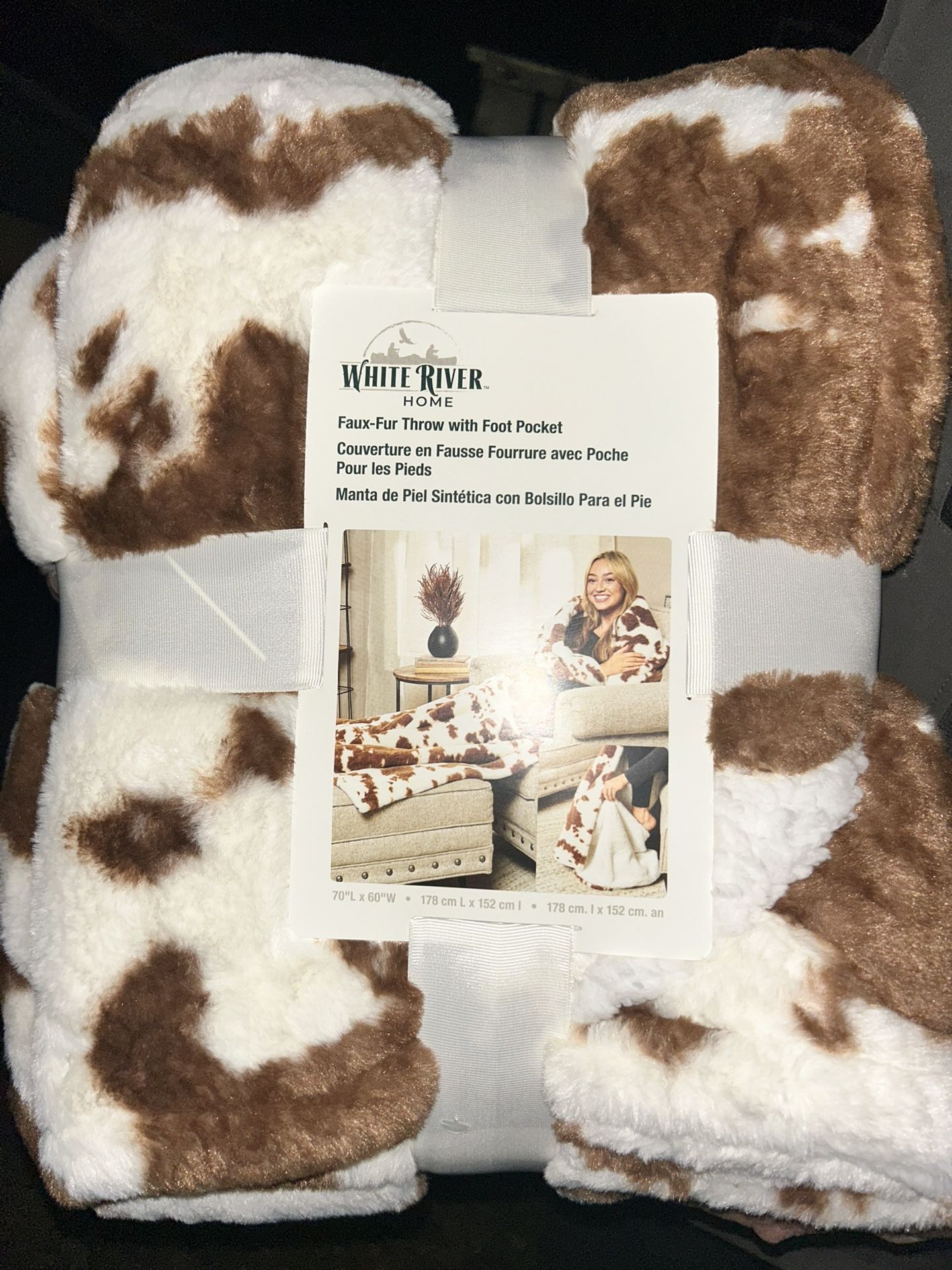 Cabela’s Faux-Fur Footed Throw Blanket