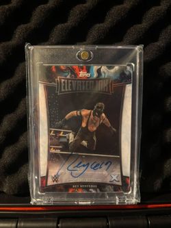 Topps WWE Elevated Ink Rey Mysterio Certified Autograph Card