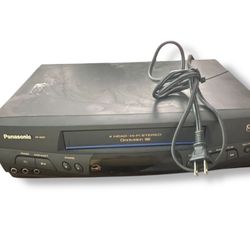 Panasonic PV-8451 VHS VCR 4-head Hi-Fi Stereo Omnivision Tested No Remote