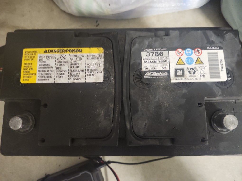 Chevy Siverado 6.2 5.2 Battery Great Condition