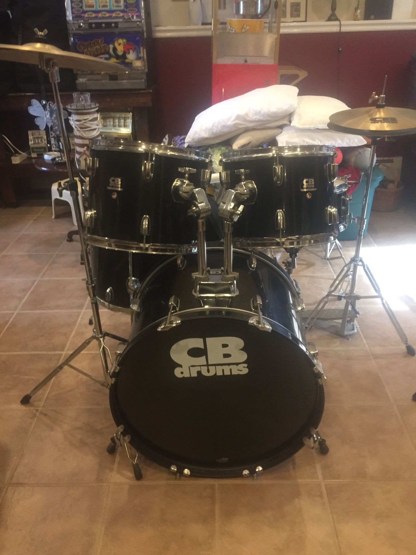 Five piece drum set