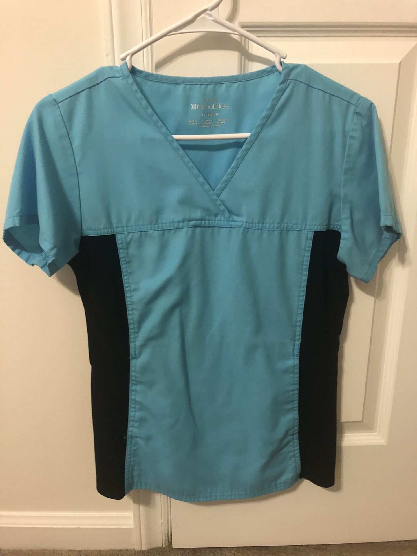 Cherokee Flexibles Blue XS Scrub Top/Shirt