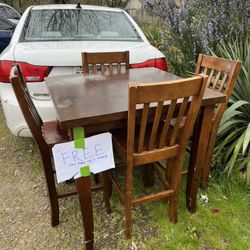 Free Table And Chairs 