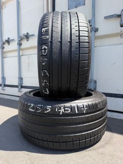 255/40/17 Falken pair of 2