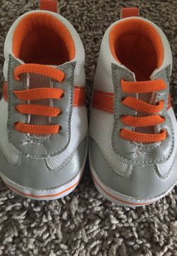 Baby crib shoes