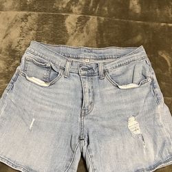 Lowrise Levi light blue wash shorts