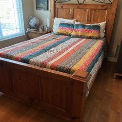Queen Bed / Dresser / Side Table Set