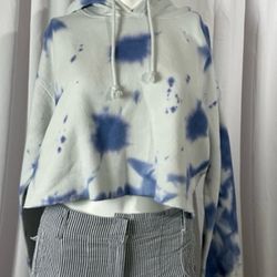 Wild fable Cropped Blue Tie Dye Sweater Hoodie Sz L