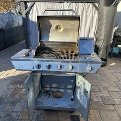 Nexgrill 4-Burner Propane Gas Grill in Stainless Steel with Side Burner, 60000BTUs, 626 sq. in. Cooking Space, Perfect for Outdoor Cooking & Grilling,