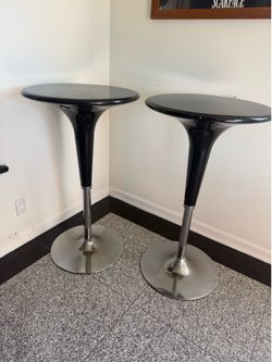 Pedestal End/Cocktail Tables (Set of 2)