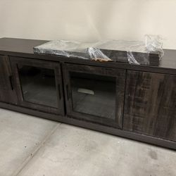 Entertainment Console/TV Stand