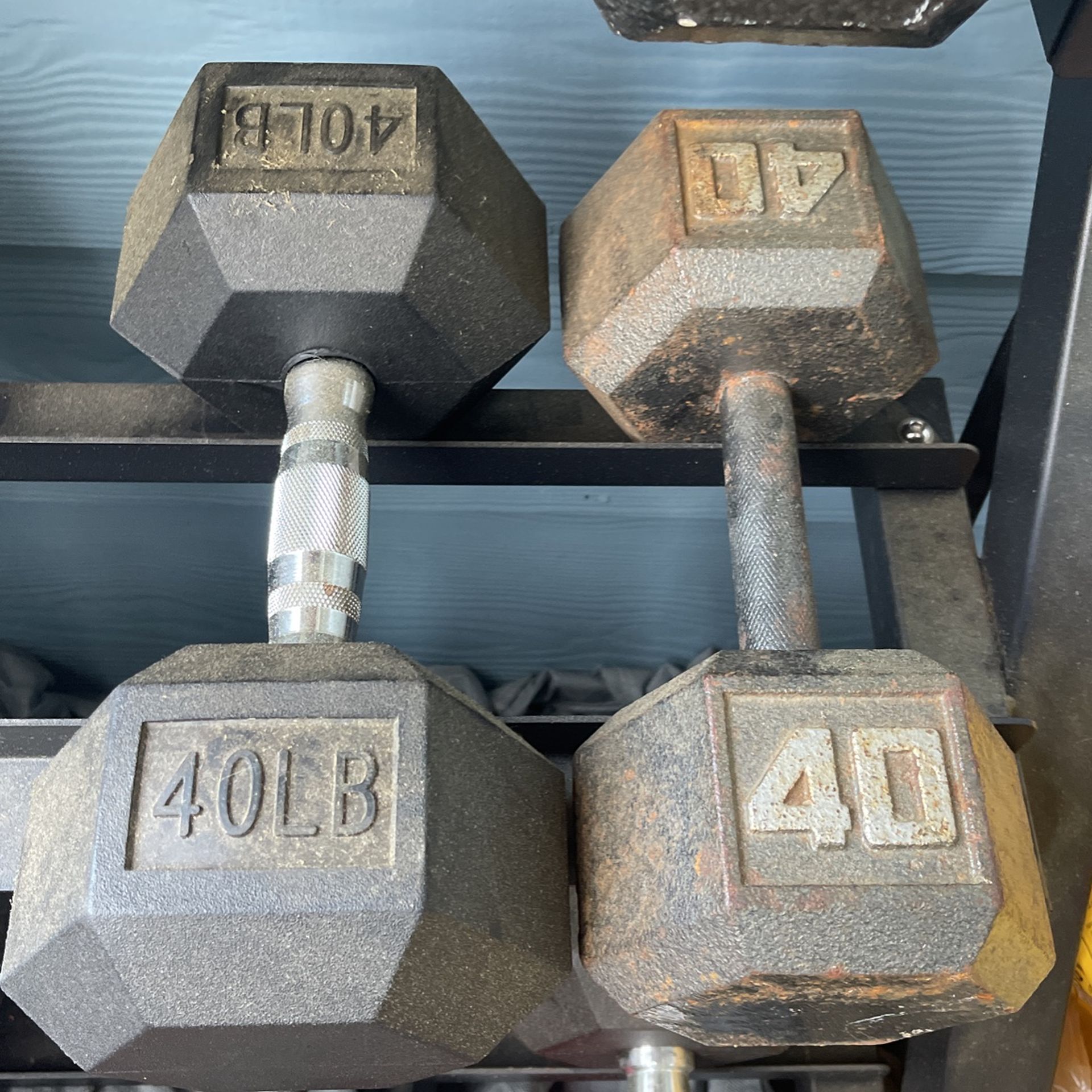 40 Lbs Dumbbell Set