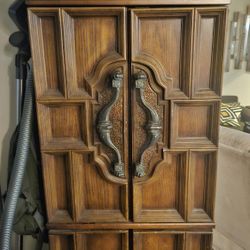 Large Vertical Standing Cabinet 