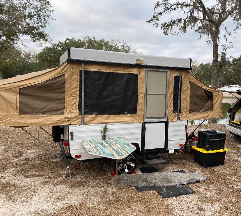 Pop Up Camper