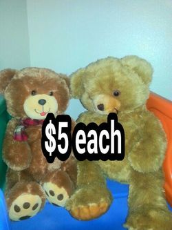 Big teddy bears