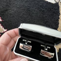 Men’s Engraved Silver Cuff Links With the Letter ‘P’