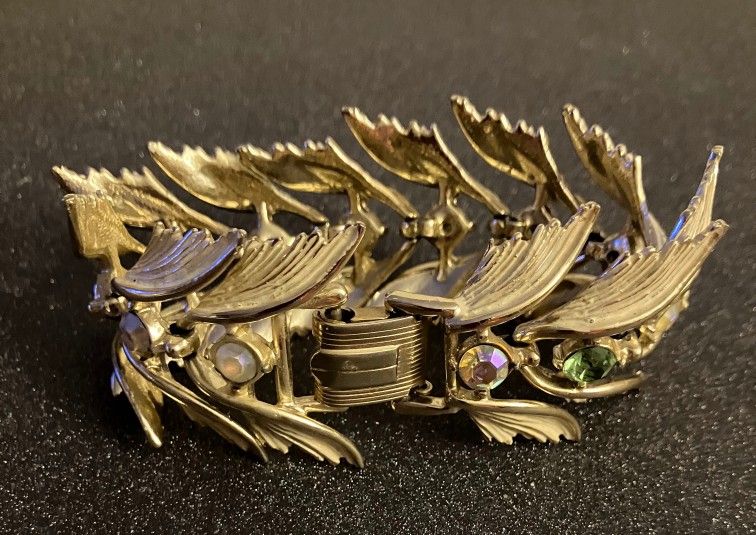 Vintage 1950's Feathered Leaf Gold Tone & Asst Colored Rhinestones Bracelet