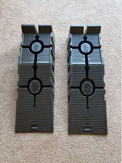 Rhino Ramps—Excellent condition; used twice