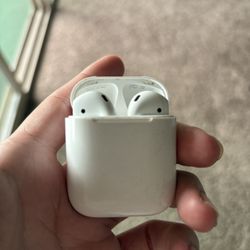 AirPods