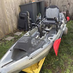 Lost Creek 10.5 Pedal Drive Kayak (Whole Set Up) 