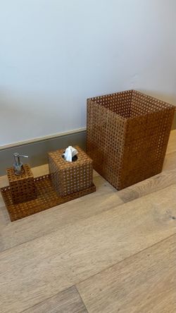 Williams Sonoma Home rattan and acrylic bath accessories