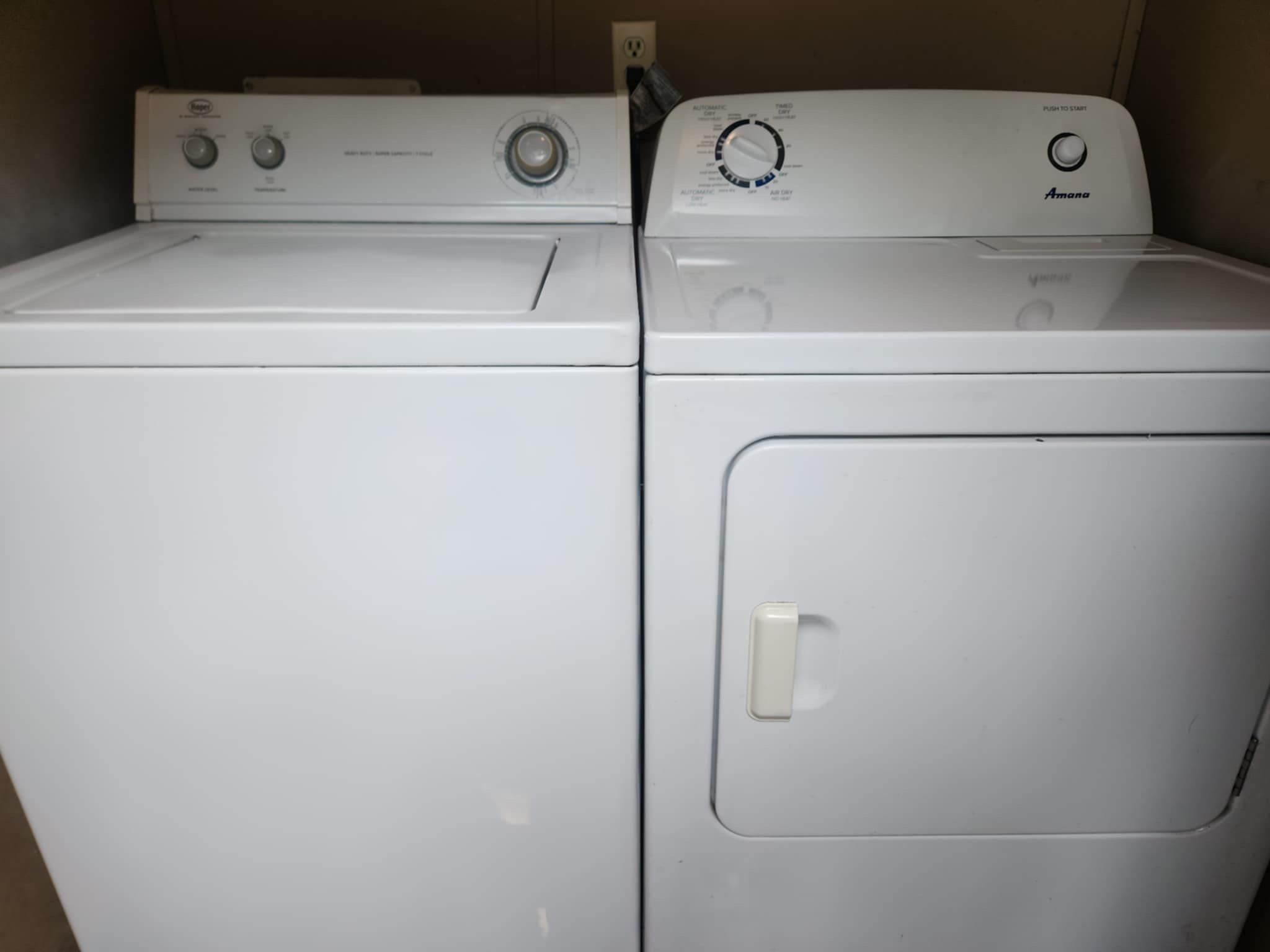 Roper Washer and Amana Dryer (DELIVERY AVAILABLE!!)