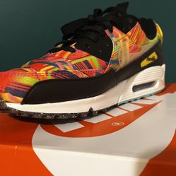 Nike Air Max 90 Latino Heritage Month - Familia (Size 12)