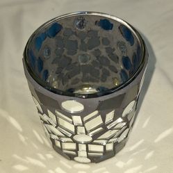 The Yankee Candle Company Glass Candle Holder 3 1/4 Inches Tall L5V030