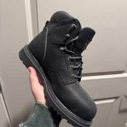 Steel toe Timberland Boots Size 9 NEVER WORN OUT