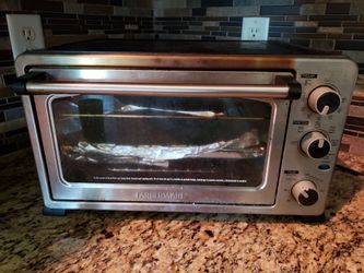 Toaster oven turns on but does not heat up