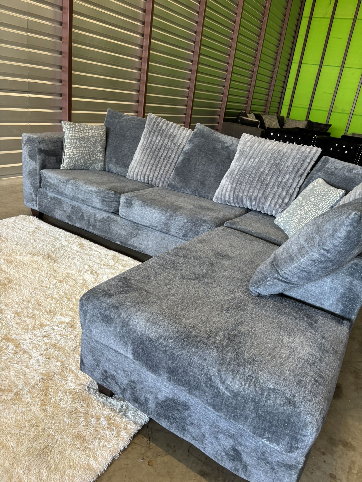 Grey Sectional Sofa Couch (Delivery AVAILABLE)