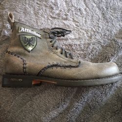 Affliction boots 13