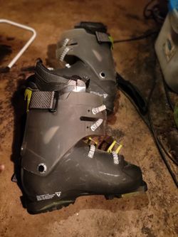 Fisher Ski Boots 10 1/2