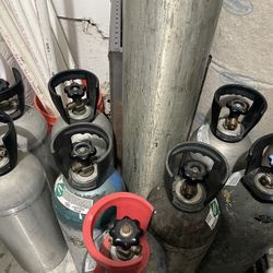 8 20# CO2 Tanks and 1 50# CO2 Tanks (Price Is For each)