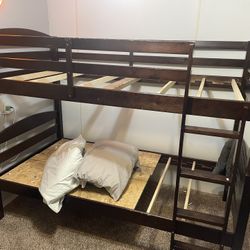 Twin Bunkbeds