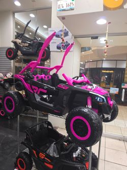 Canam maverick 4x2 24v rc Bluetooth