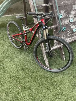 Specialized Stumpjumper FSR Mountain Bike (Medium Frame Size)