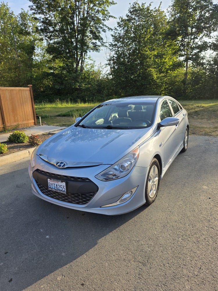 2012 Hyundai Sonata Hybrid
