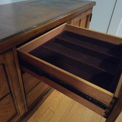 Riverside Furniture  Bedroom Cabinet Or Entry Bench /cabinet 