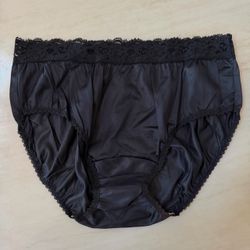 Vintage Vassarette Black Nylon Brief Panties Size 6 Lace USA NOS NWOT