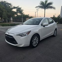 2017 Toyota Yaris iA