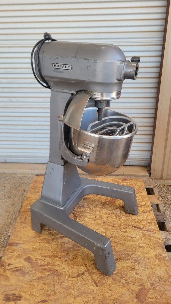 Hobart 20 Qt Stand-up MIXER
