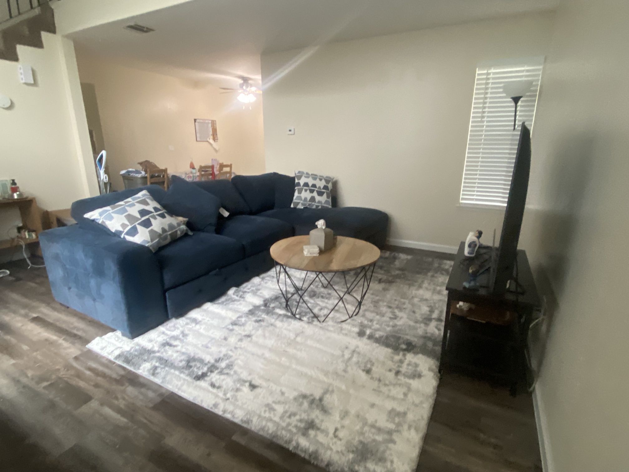 Bob’s Furniture Sectional W/ pull out bed